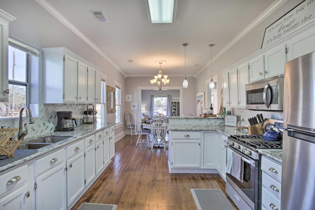 Cozy Beach Bungalow Near Galveston Seawall And Pier Екстер'єр фото