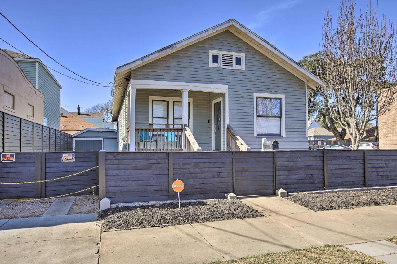 Cozy Beach Bungalow Near Galveston Seawall And Pier Екстер'єр фото